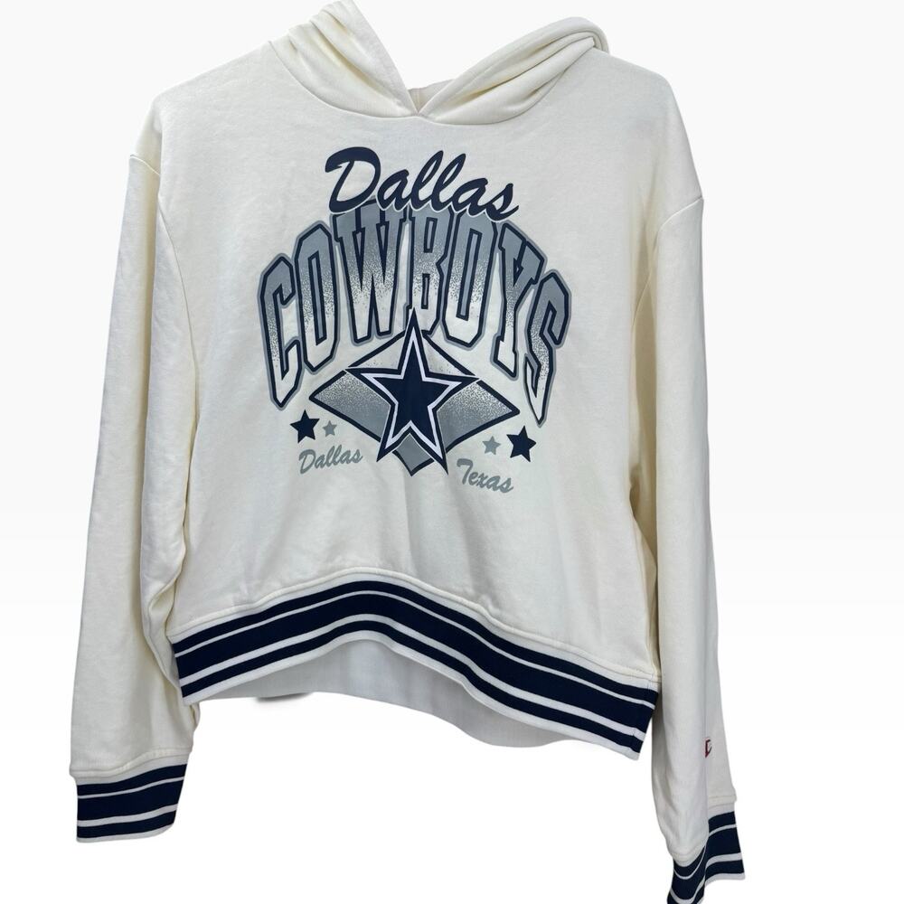 NWT Champion Dallas Cowboys Cropped Graphic Hoodie Size Medium Football NFL